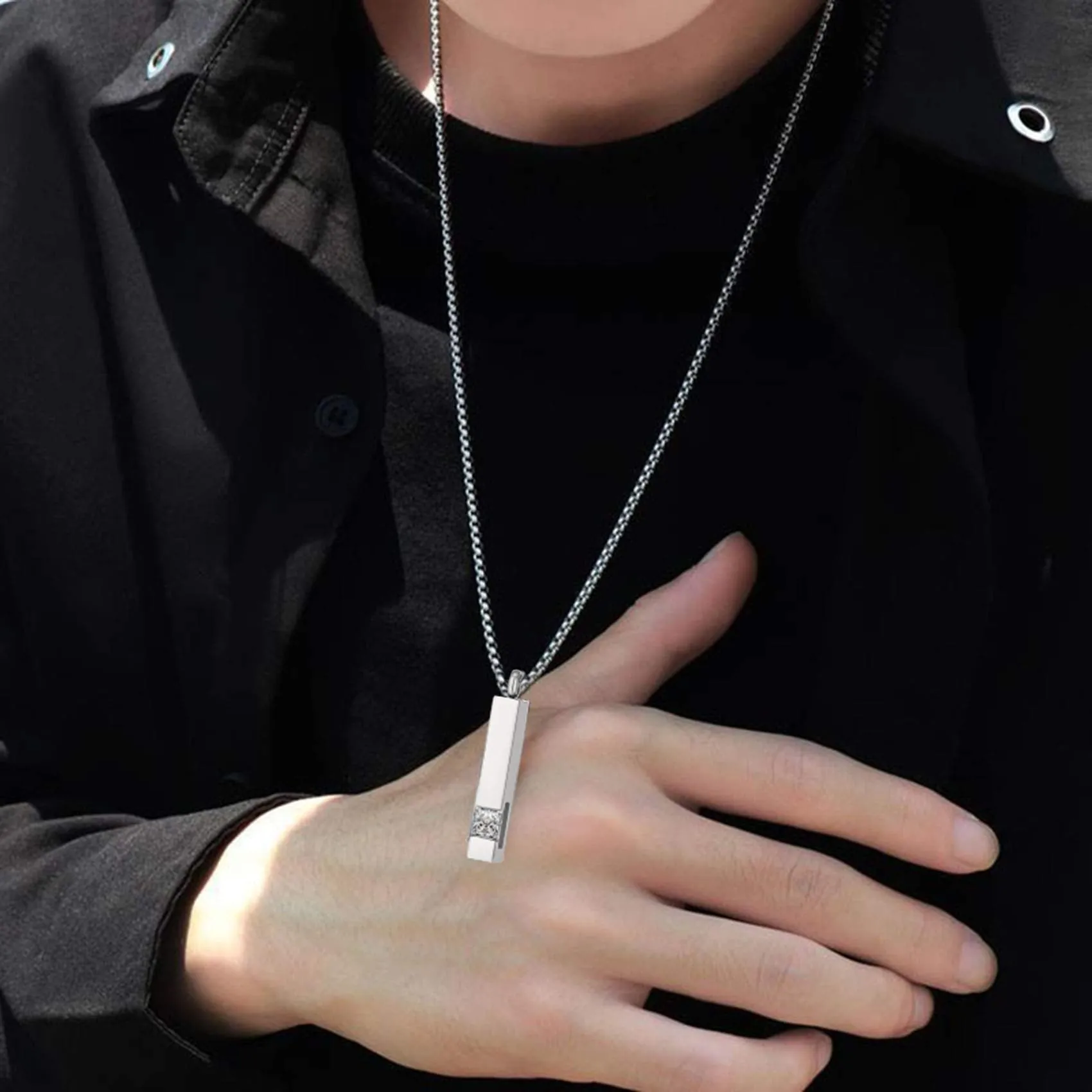 2 Pcs Urn Necklaces for Ashes Memorial Cremation Urn Necklace Stainless Steel Black Silver Tone Bar Pendant Necklace Ashes Keepsake Jewelry With Cubic Zirconia 2Psc/Set,Black and Silver Neckalces